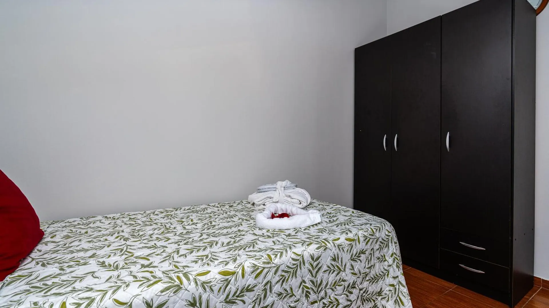 Apartamento Celia Арку-да-Кальета