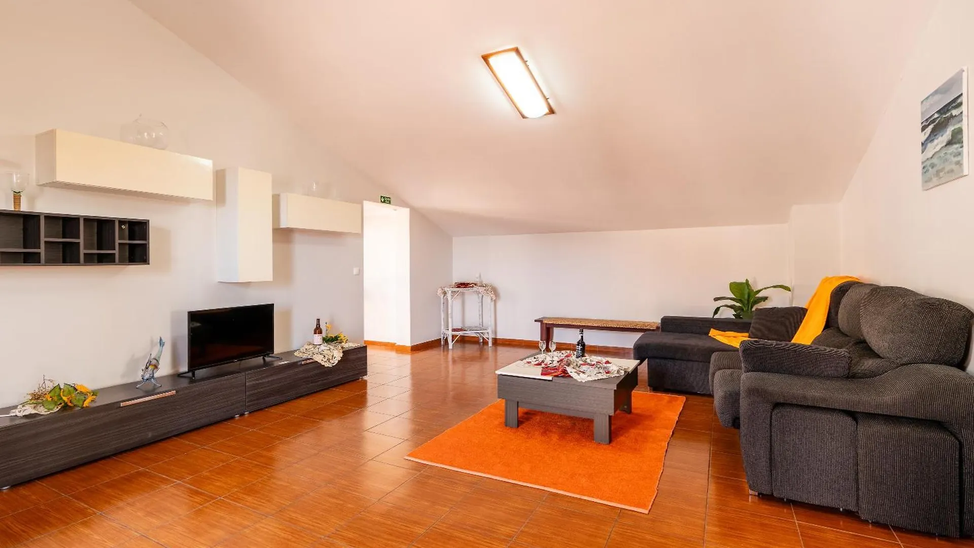 Apartamento Celia Арку-да-Кальета